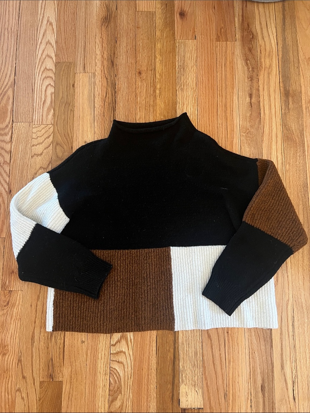 Roolee Colorblock Turtleneck Sweater in Black, Brown & Cream